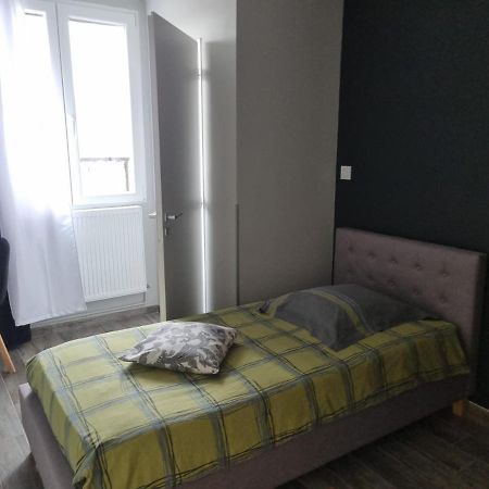 Hotel Restaurant Du Commerce Poulainville Екстериор снимка