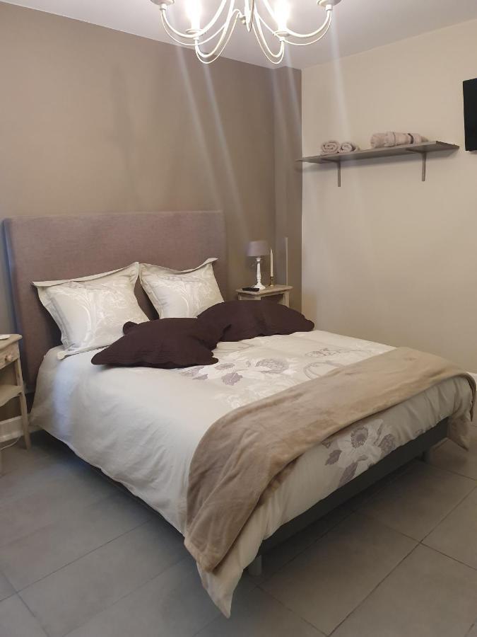 Hotel Restaurant Du Commerce Poulainville Екстериор снимка