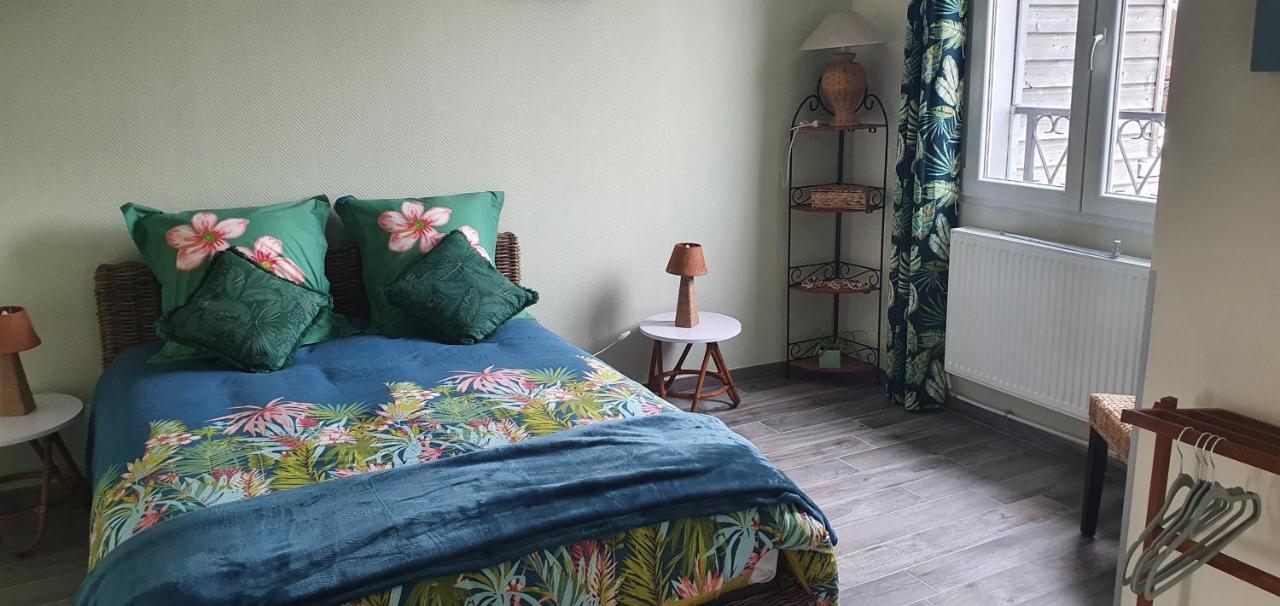 Hotel Restaurant Du Commerce Poulainville Екстериор снимка